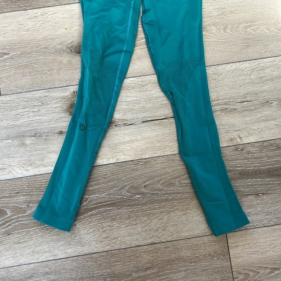 Lululemon Zone In Tight in Forage Teal - Picture 9 of 14